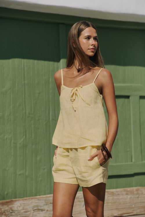 Luna shorts in Butter